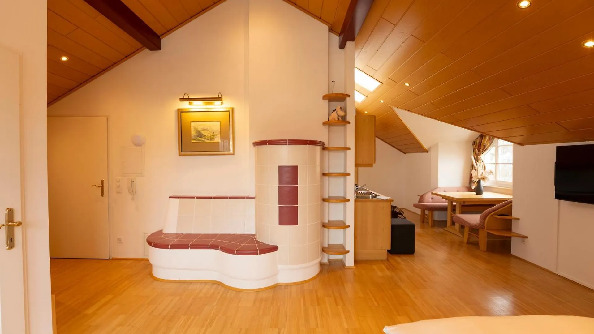 Holiday Apartments By Das Gruene Hotel Zur Post - 100 % Bio & Villa Ceconi Salisburgo