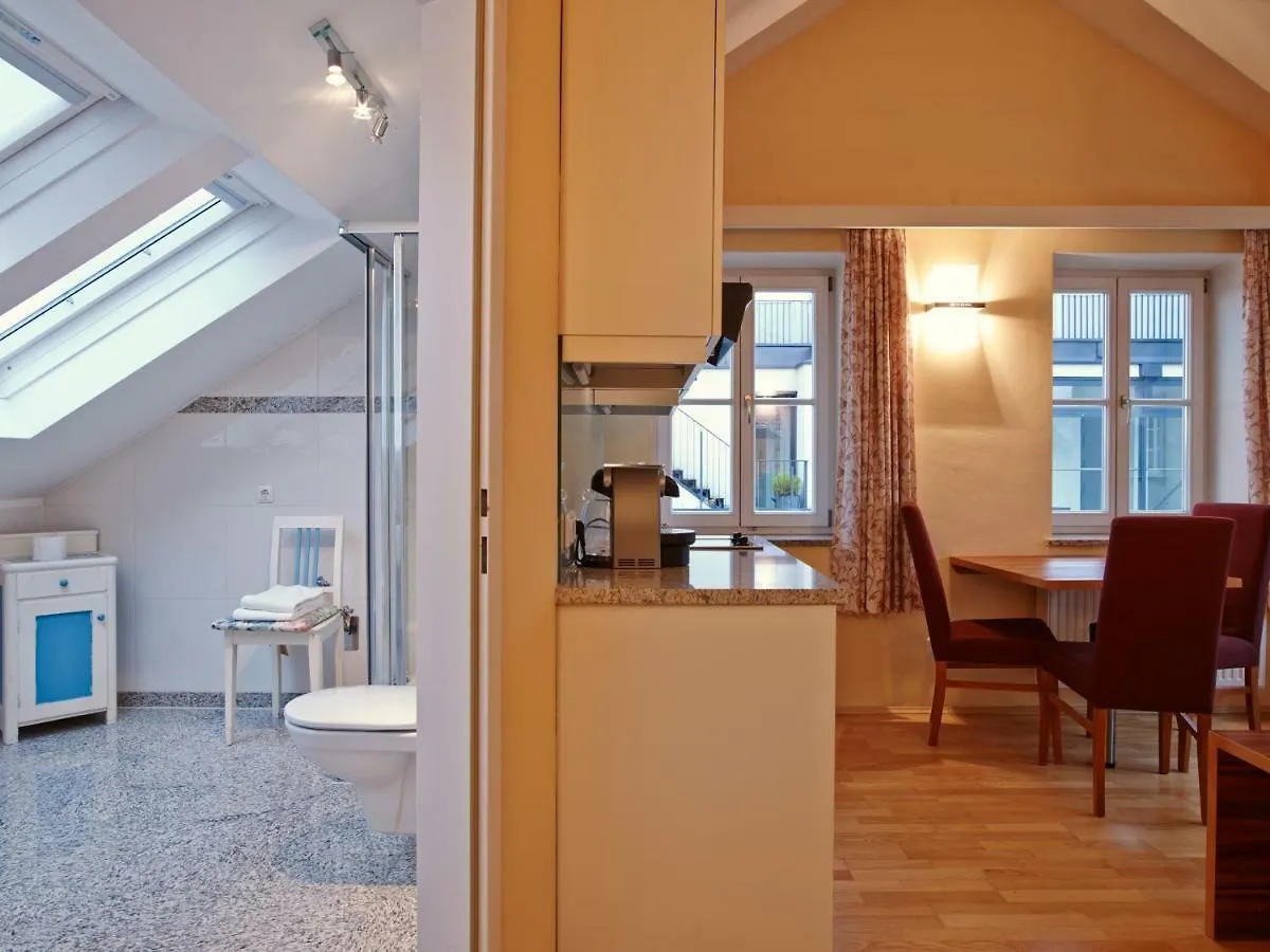 Holiday Apartments By Das Gruene Hotel Zur Post - 100 % Bio & Villa Ceconi Salisburgo Austria