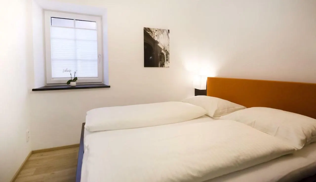 Holiday Apartments By Das Gruene Hotel Zur Post - 100 % Bio & Villa Ceconi Salisburgo 0*,