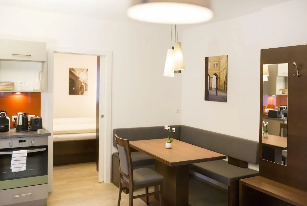 Holiday Apartments By Das Gruene Hotel Zur Post - 100 % Bio & Villa Ceconi Salisburgo
