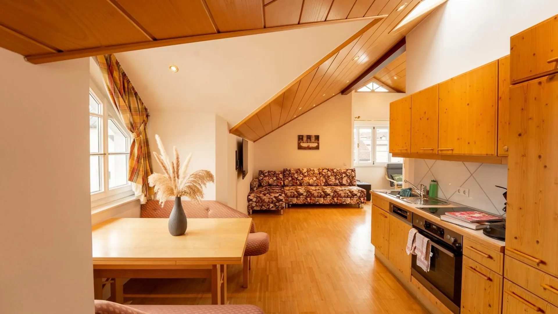 Holiday Apartments By Das Gruene Hotel Zur Post - 100 % Bio & Villa Ceconi Salzburg