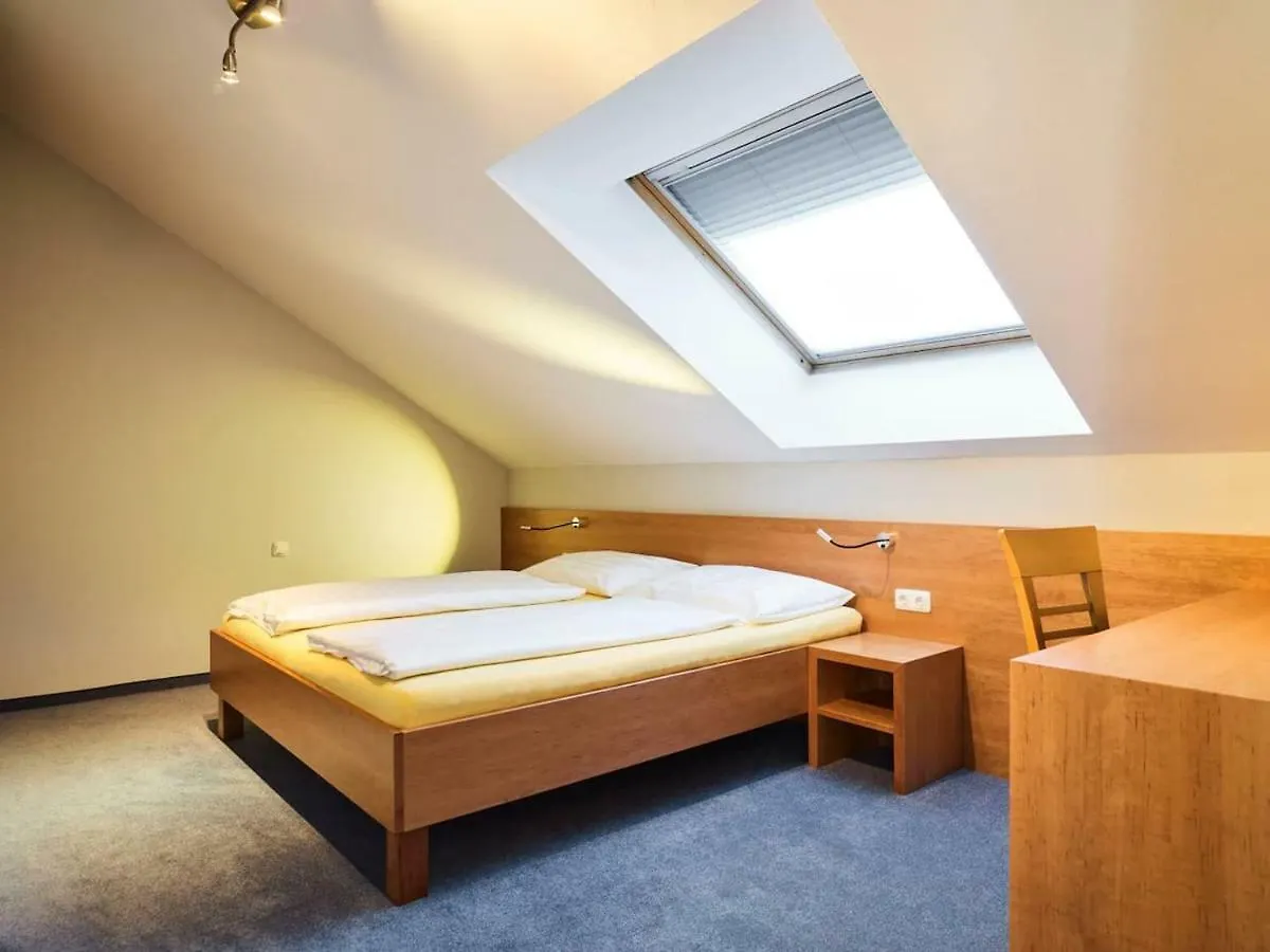Holiday Apartments By Das Gruene Hotel Zur Post - 100 % Bio & Villa Ceconi Salzburg