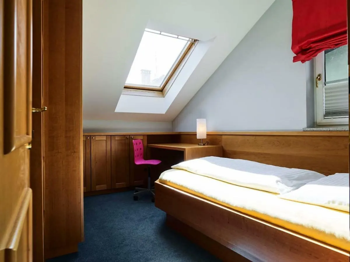 Holiday Apartments By Das Gruene Hotel Zur Post - 100 % Bio & Villa Ceconi Salzburg Austria