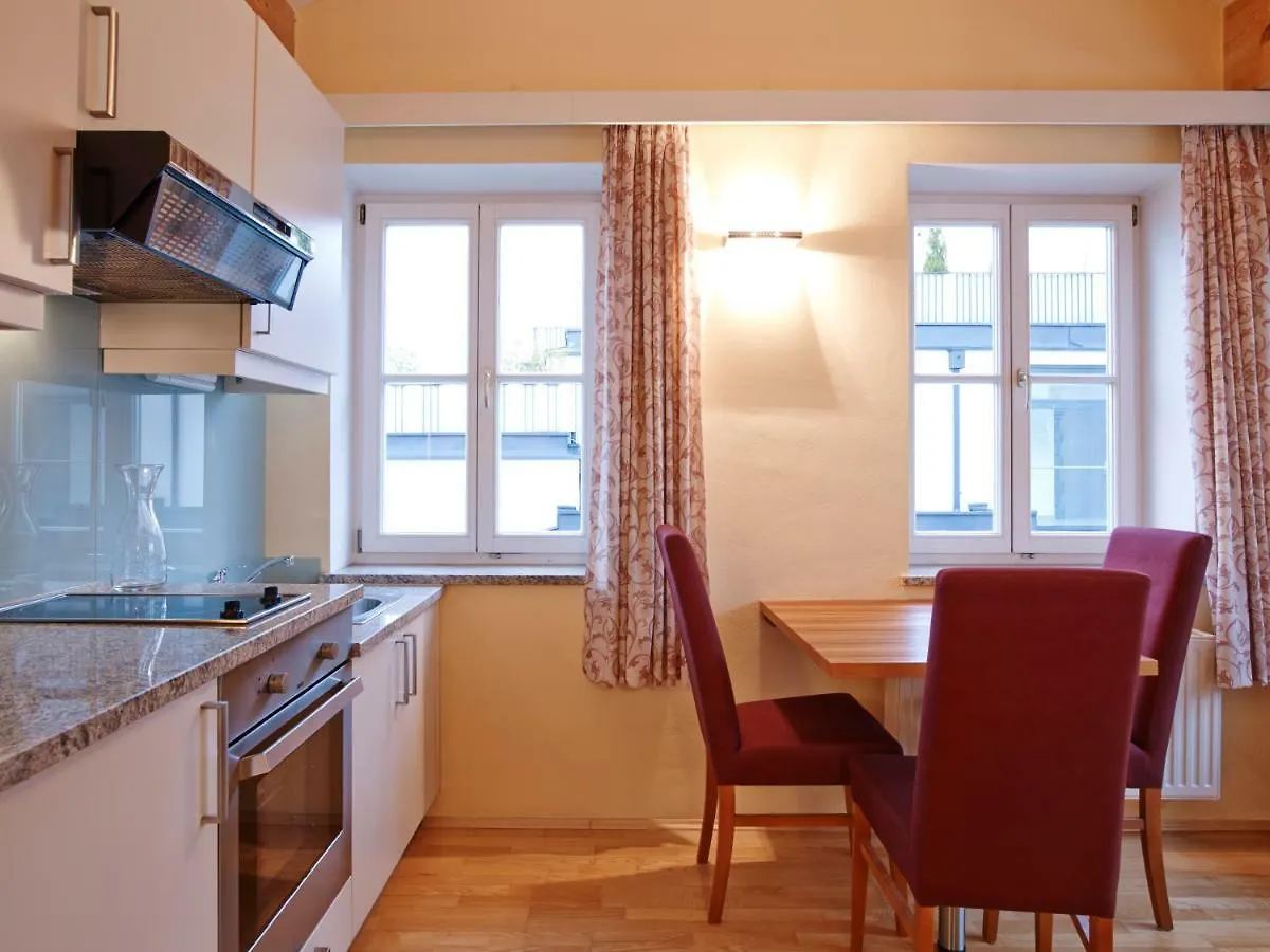 Holiday Apartments By Das Gruene Hotel Zur Post - 100 % Bio & Villa Ceconi Salzburg