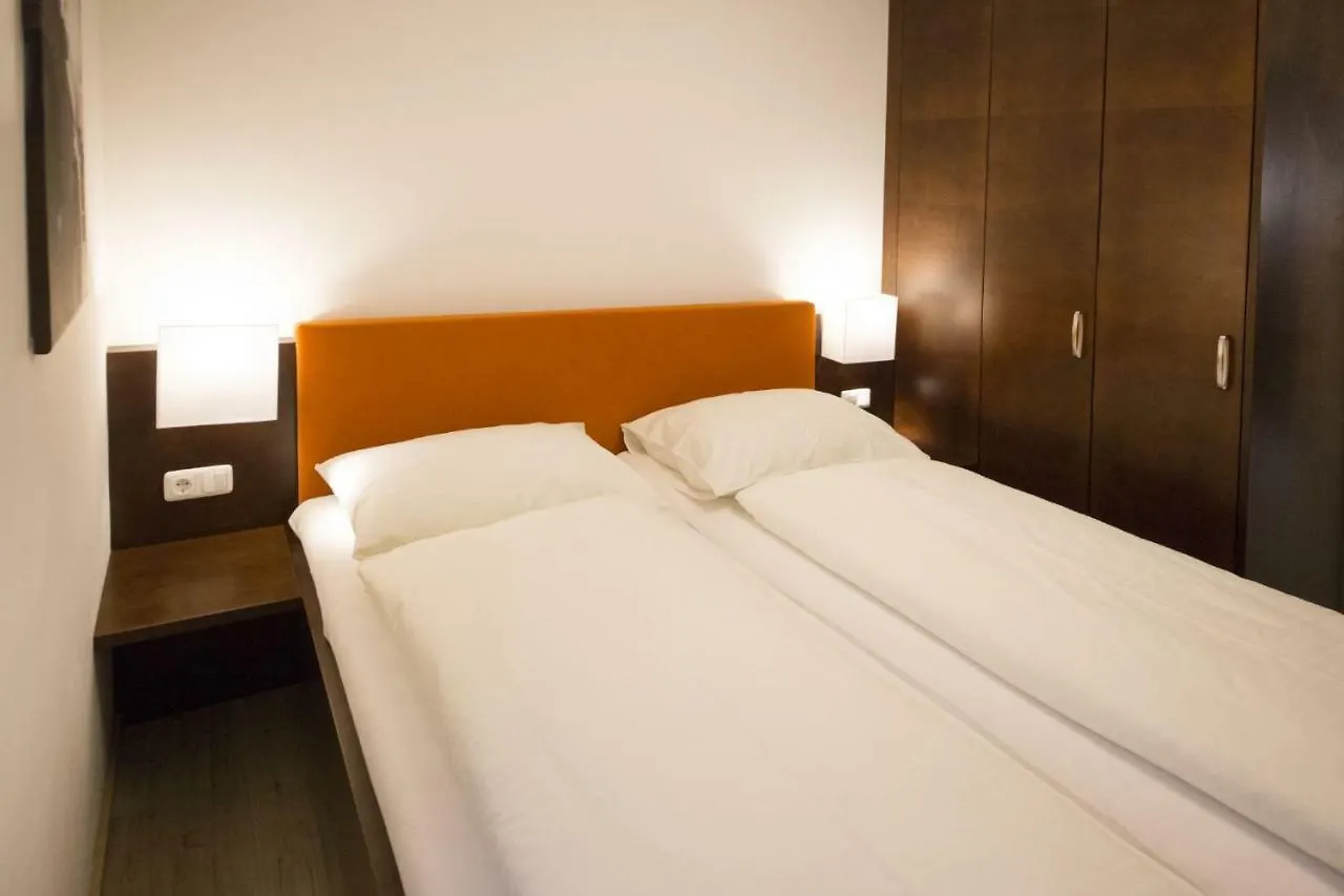 Holiday Apartments By Das Gruene Hotel Zur Post - 100 % Bio & Villa Ceconi Salzburg