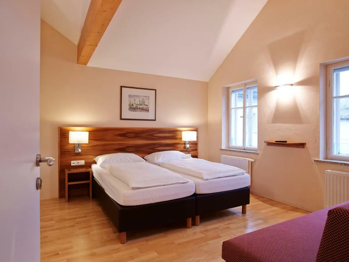 Holiday Apartments By Das Gruene Hotel Zur Post - 100 % Bio & Villa Ceconi سالزبورغ
