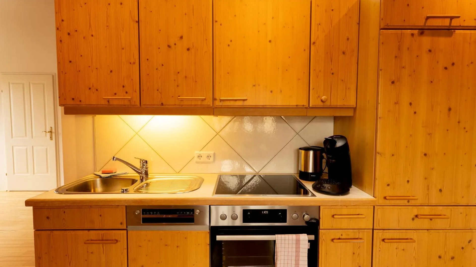 Holiday Apartments By Das Gruene Hotel Zur Post - 100 % Bio & Villa Ceconi سالزبورغ النمسا