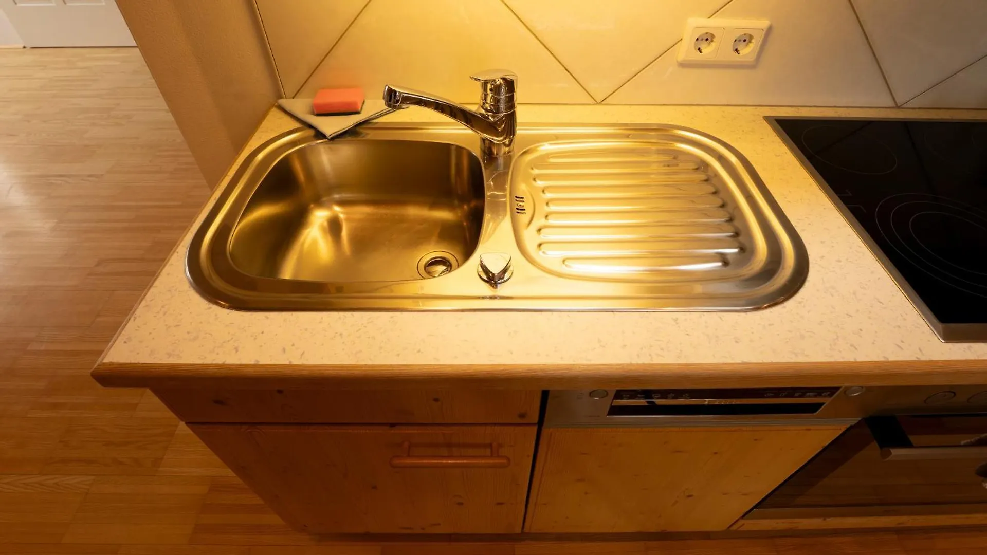 Holiday Apartments By Das Gruene Hotel Zur Post - 100 % Bio & Villa Ceconi سالزبورغ 0*,  النمسا